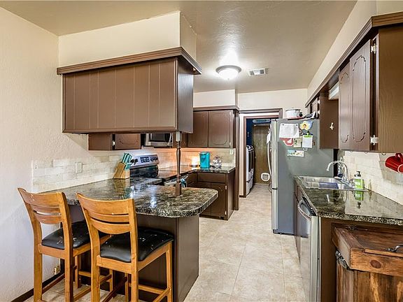 2nd image of 104 Sandy Ln