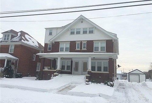 1st image of 22165 Morley Ave