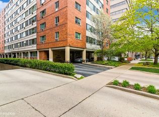 1516 Hinman Ave APT 404, Evanston, IL 60201