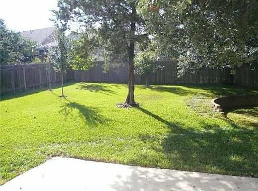 Private, landscaped yard