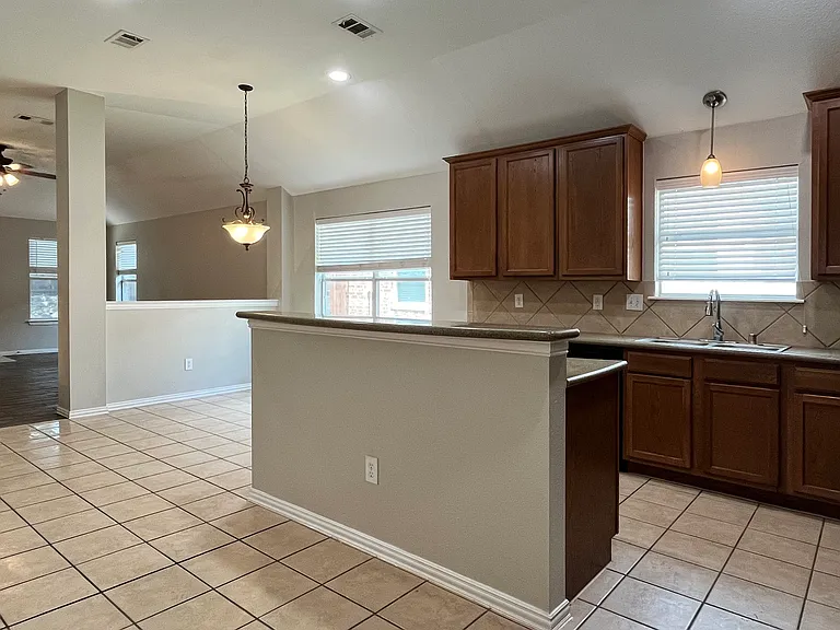 2109 Michelle Creek Dr — Photo 25