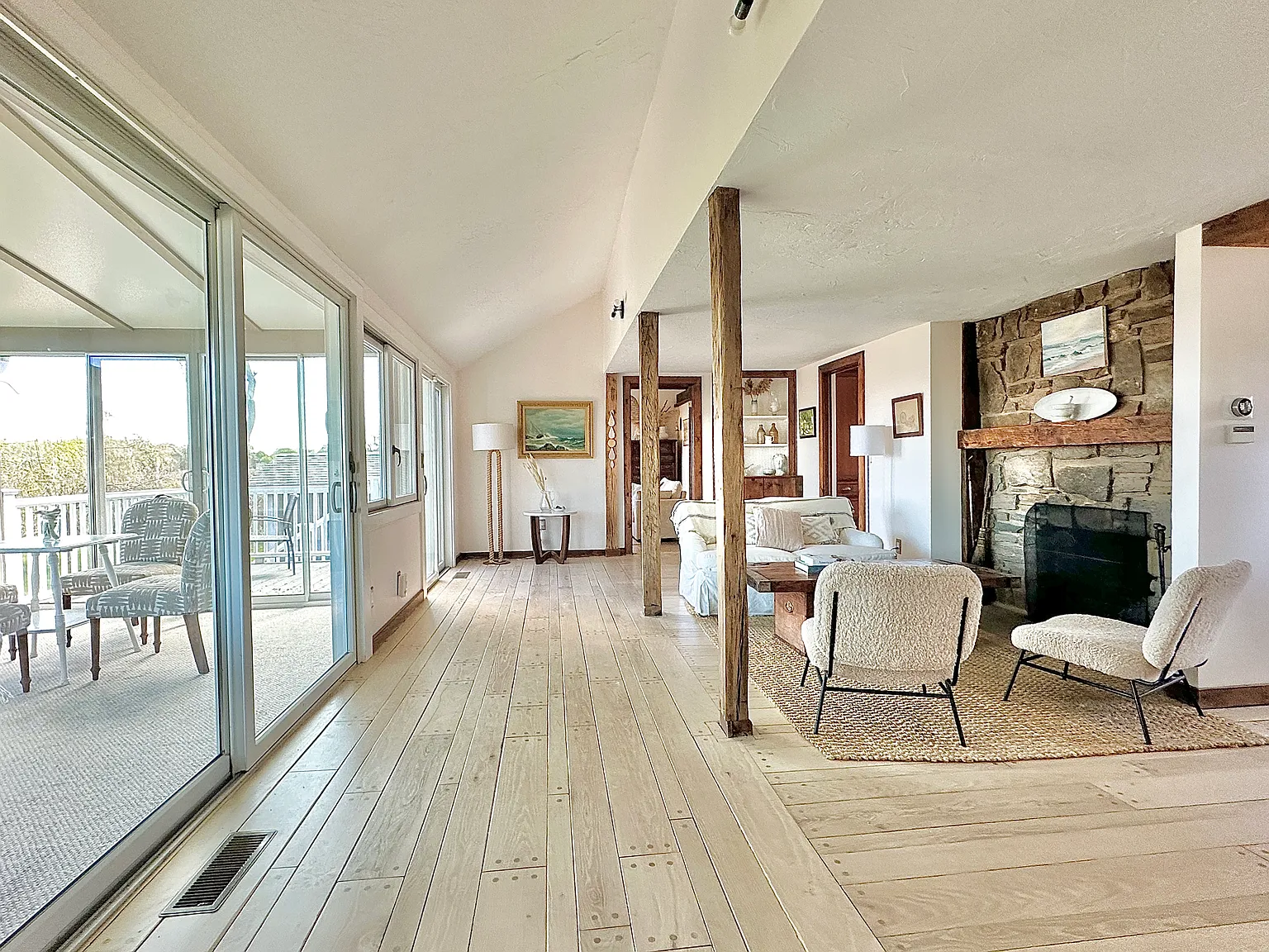 3 bed, 2.5 bath, 1939 sqft, $4,750 — Photo 1