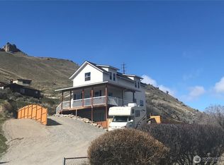 1900 Cumbo Court, Wenatchee, WA
