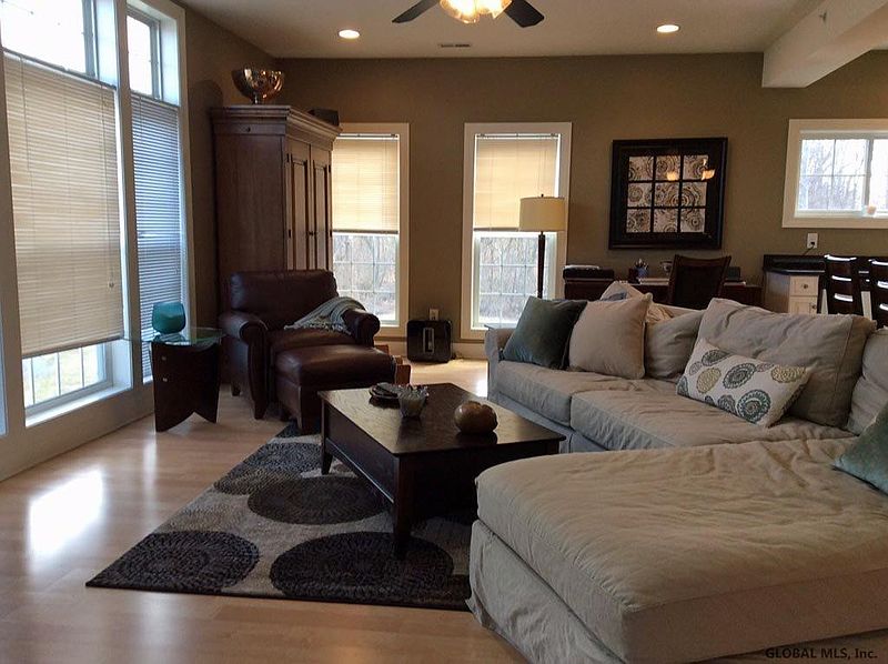 3rd image of 106 VLY POINTE Drive
