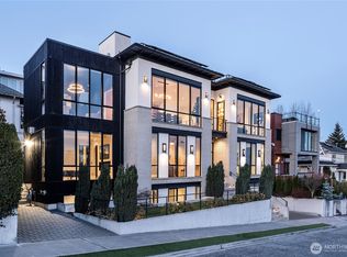 362 Ward St, Seattle, WA 98109