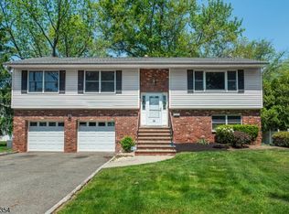 34 Terhune St, East Hanover Twp., NJ 07936
