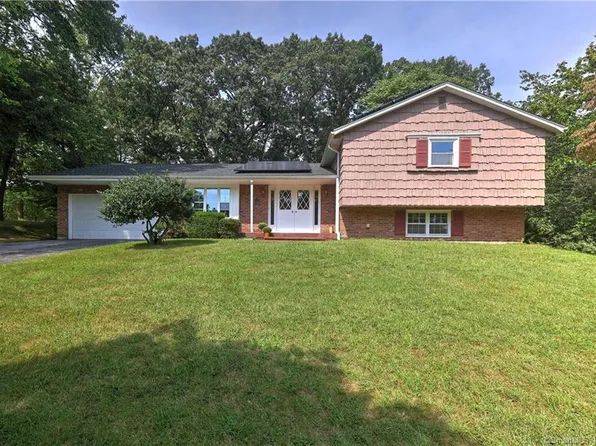 201 Margaret Lane, Orange, CT 06477