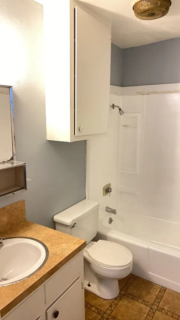 2 bed, 1.0 bath, 754 sqft, $650 — Photo 4