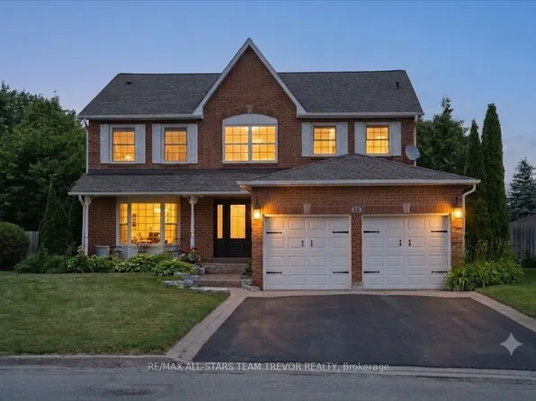 46 Chartwell Cres, Georgina, ON L4P 3N8