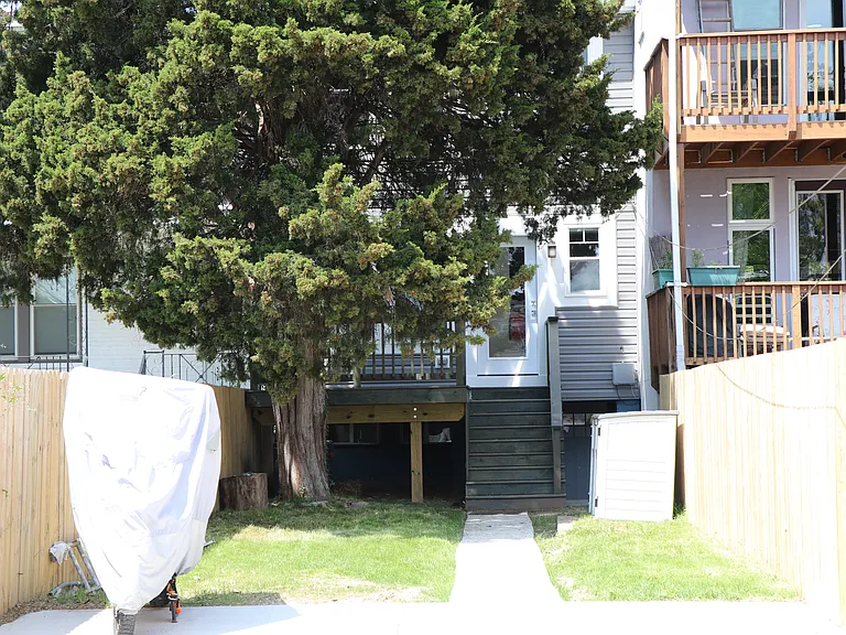 716 Kenyon St NW — Photo 13