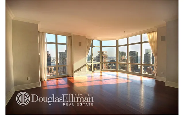 Rented by Douglas Elliman | media 15