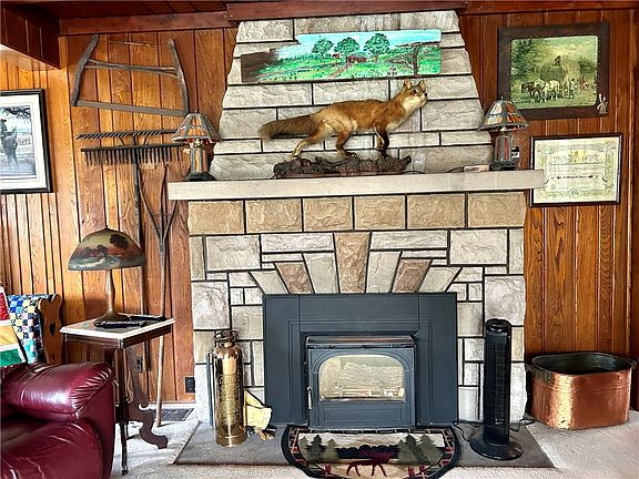 5th image of 3022 Tamarack Dr