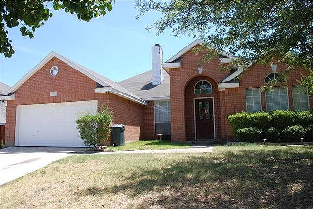 1st image of 1012 Parkwood Trl