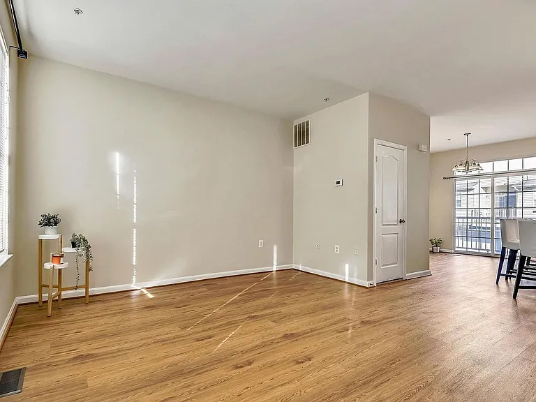 543 Ensemble Ct — Photo 13