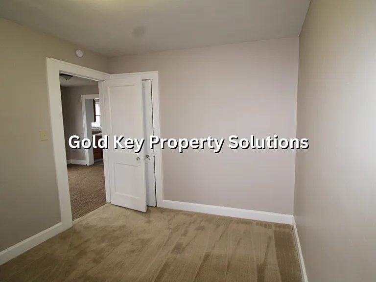 2422 Lincoln St — Photo 16