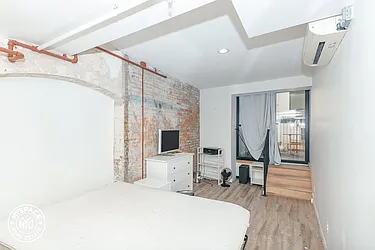 Rented by MySpaceNYC