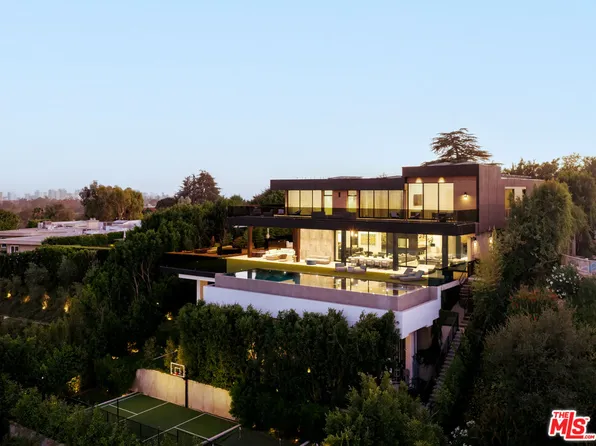 1140 Summit Dr, Beverly Hills, CA 90210