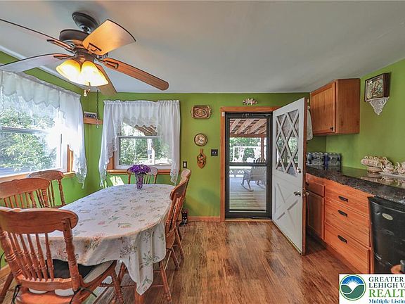 4th image of 331 Cranberry Creek Rd