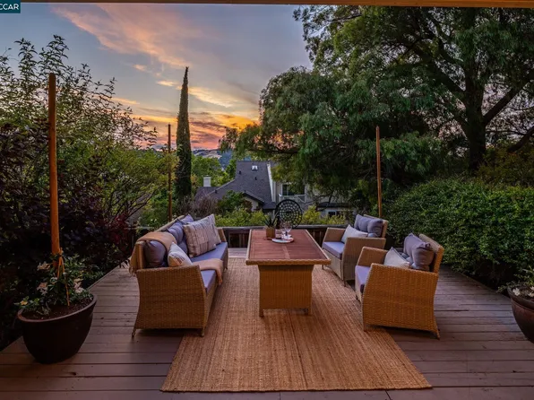 1871 Lamplight Ct, Walnut Creek, CA 94597