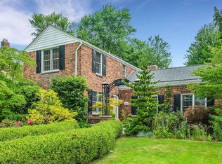 1144 Bedford Rd, Grosse Pointe Park, MI 48230