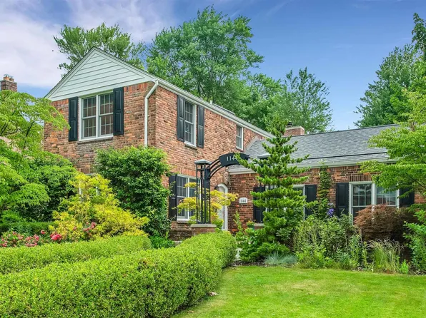 1144 Bedford Rd, Grosse Pointe Park, MI 48230