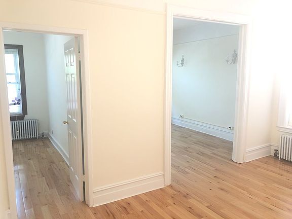 4th image of 3510 21st Ave