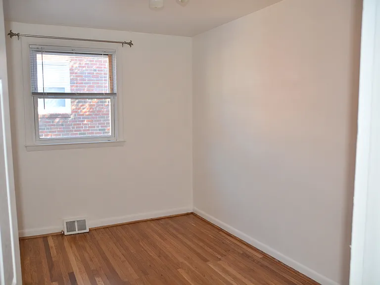 1714 Loney St #2 — Photo 17