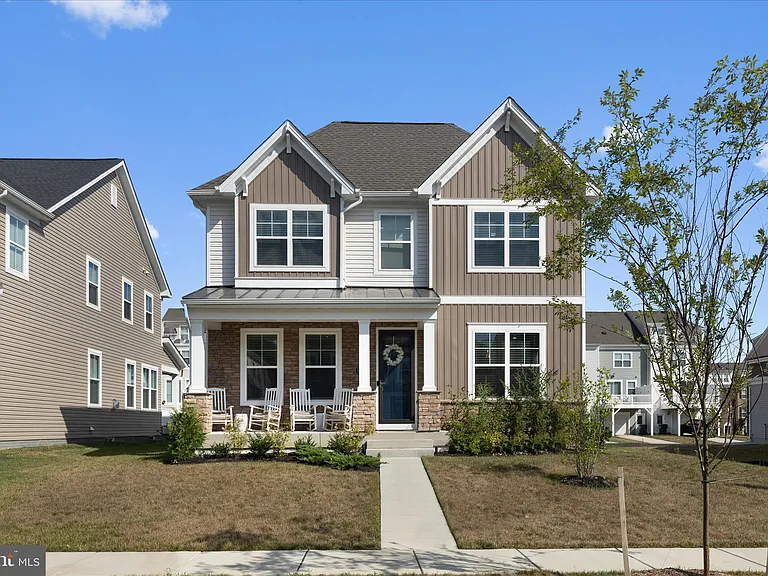 5680 Lewis Carroll Dr — Photo 2
