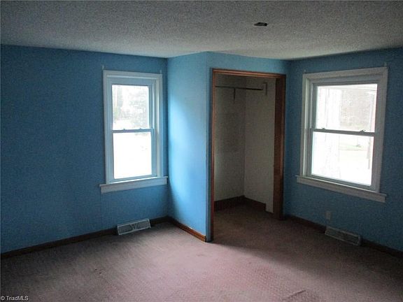 5th image of 1913 4th Ave