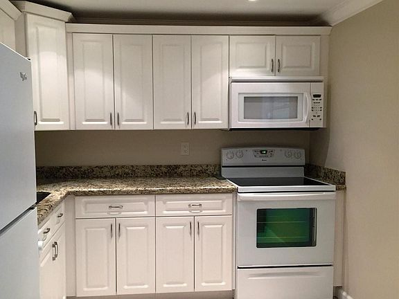 2nd image of 7860 Camino Real #L-211