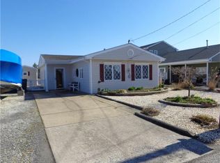 16 Cranbury Lake Dr, Little Egg Harbor, NJ 08087