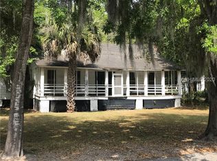 94 Calhoun St, Bluffton, SC 29910