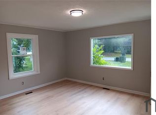 5304 Walnut Dr, Fayetteville, NC 28304
