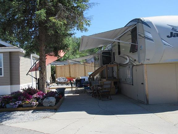 2nd image of 415 Commonwealth Rd #366