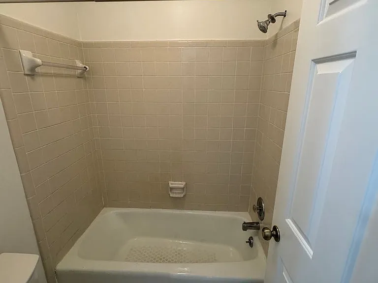 834 Brentwood Point — Photo 23