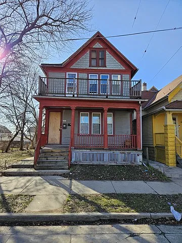 2 bed, 950 sqft, $925 — Photo 1
