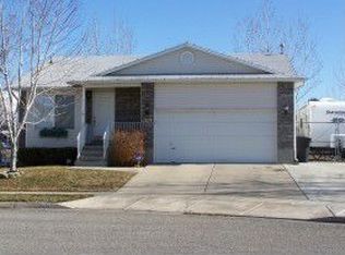 1678 N 2140 W, Clinton, UT 84015
