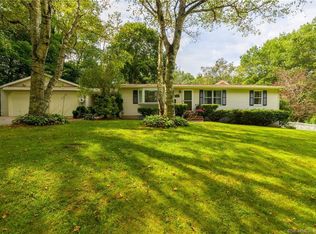 538 Center Rd, Woodstock, CT 06281