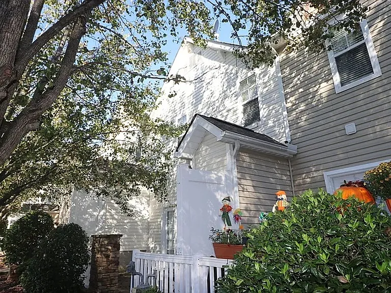 10318 McGoogan Ln — Photo 27