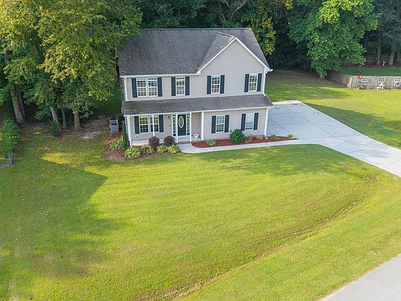 2nd image of 221 Rudolph Lane