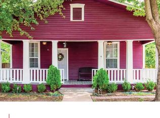 2021 Grainger St, Fort Worth, TX 76110