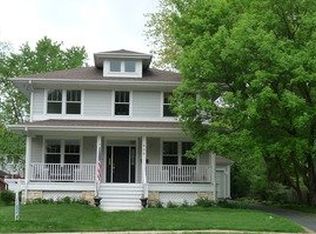 906 N Arlington Heights Rd, Arlington Heights, IL 60004