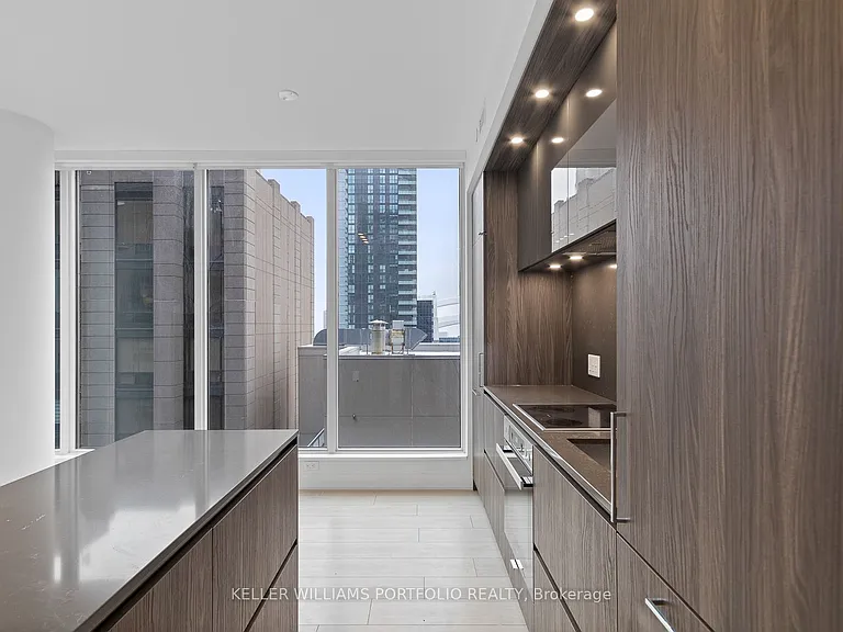 15 Mercer St #1408 — Photo 14