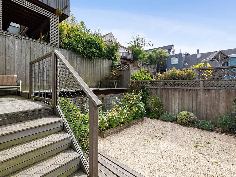 28 Montcalm St #1 — Photo 51