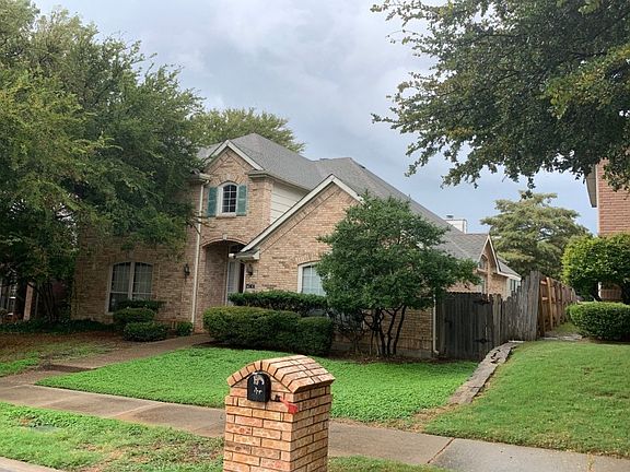 2nd image of 4737 De Grey Ln