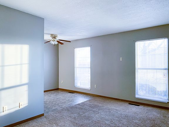 Living Room (3)