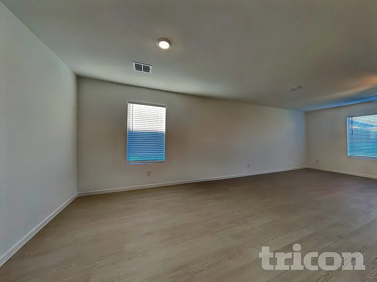 1624 Parliar St — Photo 4