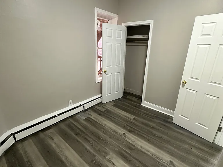 260 Lawrence St #2 — Photo 17