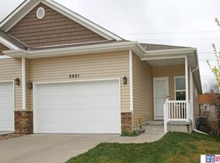 5621 Barrington Cir, Lincoln, NE 68516