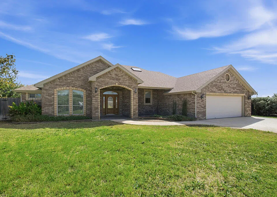 6400 Bowman Cir
